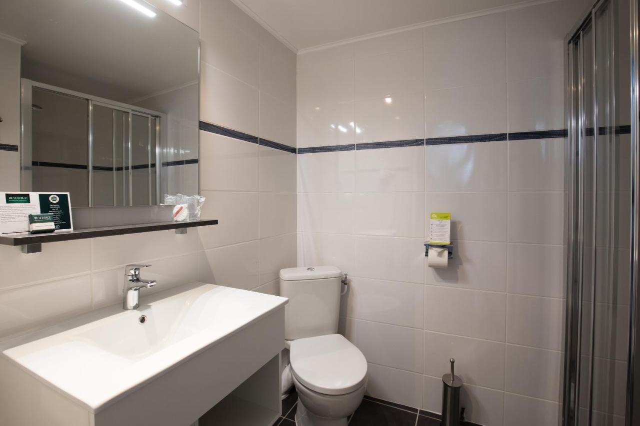 Hotel Le Beffroi Dreux Bagian luar foto